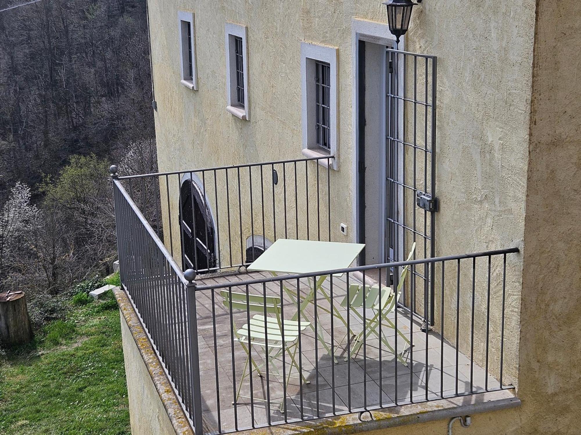 Casa Nel Verde Ca Dla Cola Mombasiglio Exterior foto